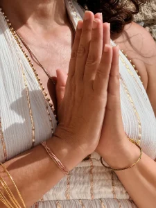 Noemí Tur en práctica de meditación